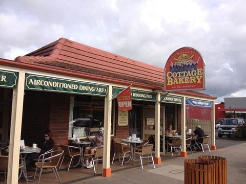 Cottage Bakery - Tourism Caloundra 0