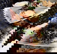 Gray's Hotel - Tourism Caloundra