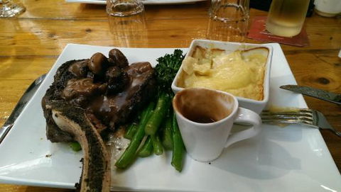 JB O'Reillys Tavern - Tourism Caloundra 0