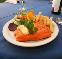 Regatta Point Tavern - Tourism Caloundra