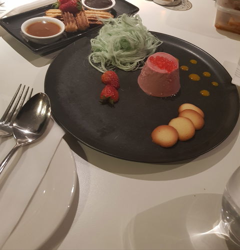 Society Bar & Kitchen - Tourism Caloundra 4