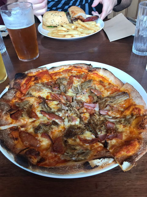 The Quarie Bar+Brasserie - Tourism Caloundra 2