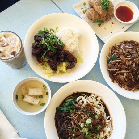 Lepak Kopitiam - Tourism Caloundra 0