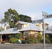 Radio Springs Hotel - Tourism Caloundra