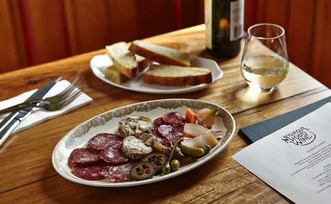 The Dining Haul - Tourism Caloundra 11