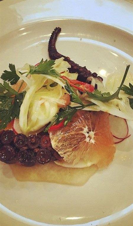 The Dining Haul - Tourism Caloundra 4