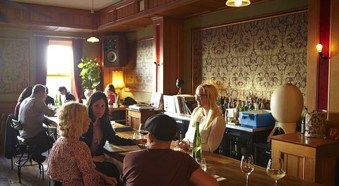 The Dining Haul - Tourism Caloundra 7
