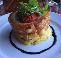 Black Swan Winery and Restaurant - Tourism Caloundra