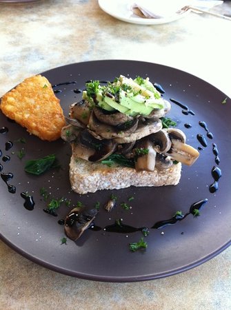 The Gorges Cafe - Tourism Caloundra 0