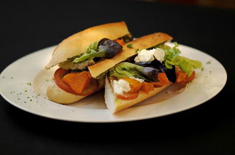 Zest Cafe Gallery - Tourism Caloundra 0