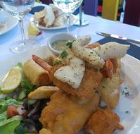 Bridgeport Hotel - Tourism Caloundra