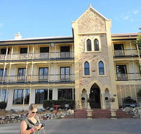 Piccadilly Restaurant - Tourism Caloundra