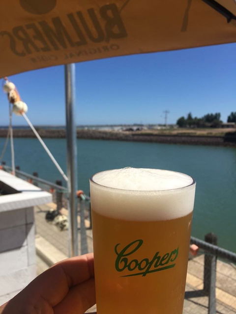 Coopers Alehouse Wallaroo - Tourism Caloundra 3