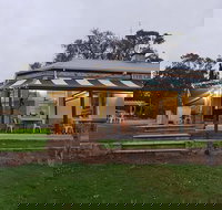 The Greenman Inn - Tourism Caloundra