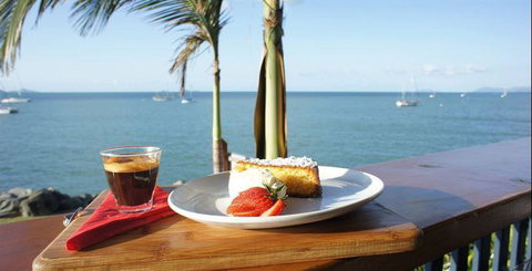 Sorrento Restaurant & Bar - Tourism Caloundra 10