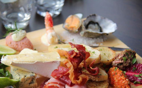 Sorrento Restaurant & Bar - Tourism Caloundra 16