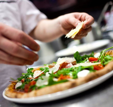 Sorrento Restaurant & Bar - Tourism Caloundra 19