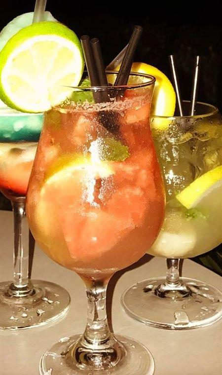 Sorrento Restaurant & Bar - Tourism Caloundra 4