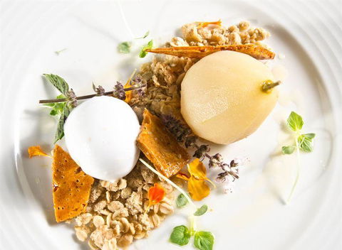 Summit Restaurant And Bar - Tourism Caloundra 18