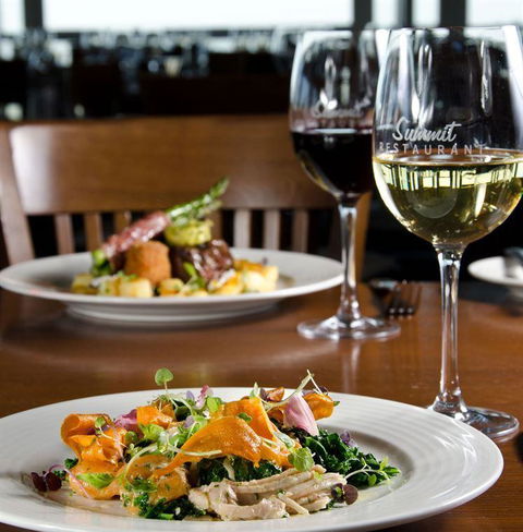 Summit Restaurant And Bar - Tourism Caloundra 35