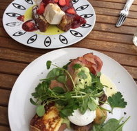 The Low Road Cafe - Tourism Caloundra