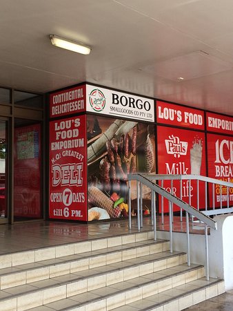 Lou's Food Emporium - Tourism Caloundra 0