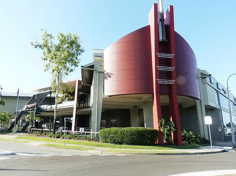 Redcliffe RSL - Tourism Caloundra 0
