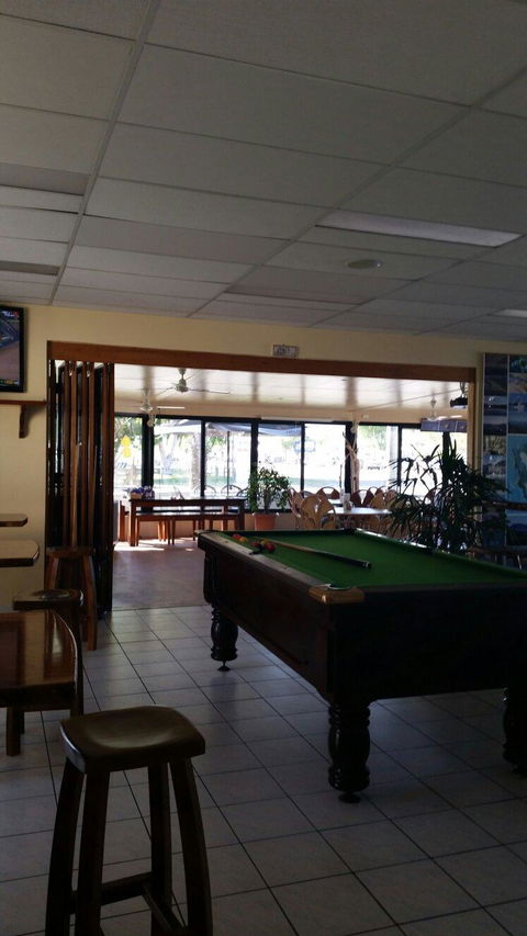 Channel Inn Bar And Bistro - Tourism Caloundra 3