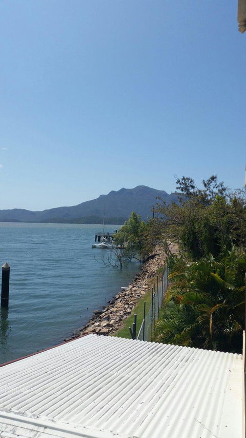 Channel Inn Bar And Bistro - Tourism Caloundra 6