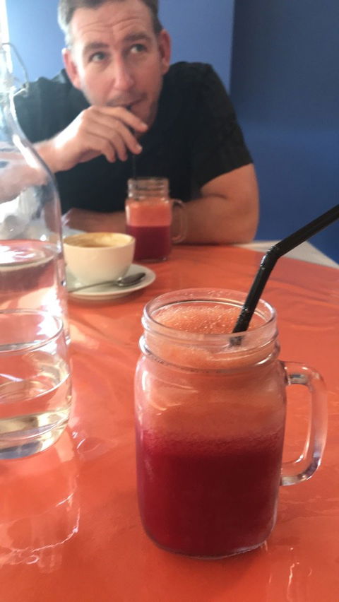 Family Refreshment Cafe & Restaurant - Tourism Caloundra 2