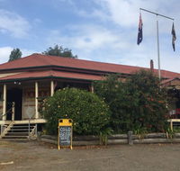 Mungungo Pub - Tourism Caloundra