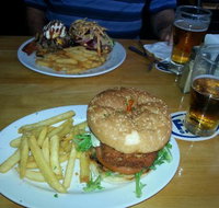 The Point Tavern - Tourism Caloundra