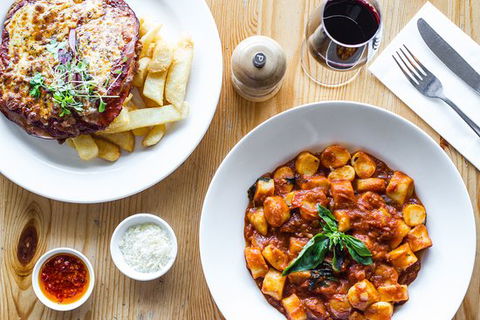 Via Fratelli Woodfire Pizza Restaurant - Tourism Caloundra 0