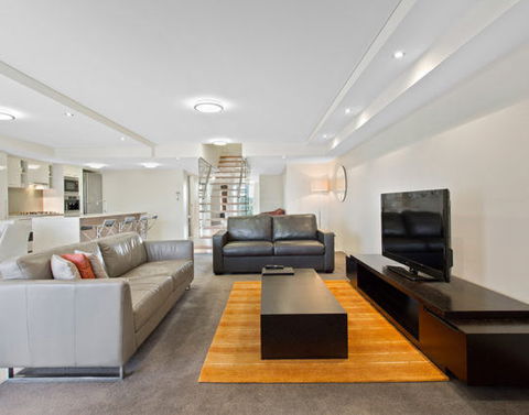 CBD Executive Apartments - Tourism Caloundra 12