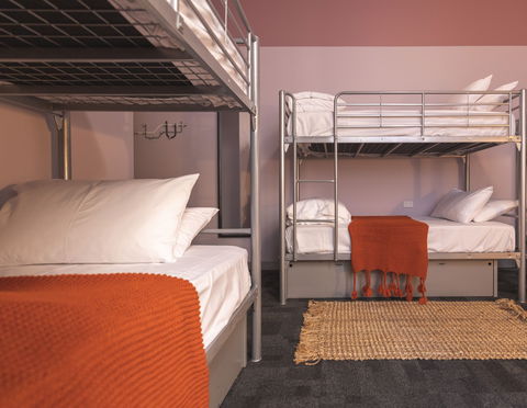 United Backpackers - Tourism Caloundra 5
