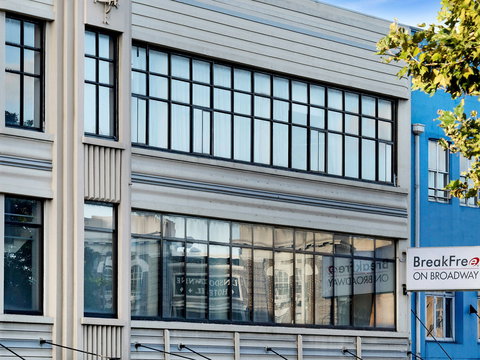 Breakfree on Broadway Sydney - Tourism Caloundra 1