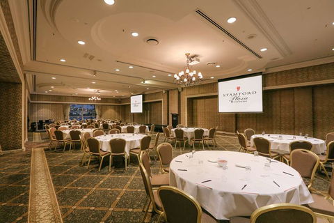 The Stamford Plaza Brisbane - Tourism Caloundra 6