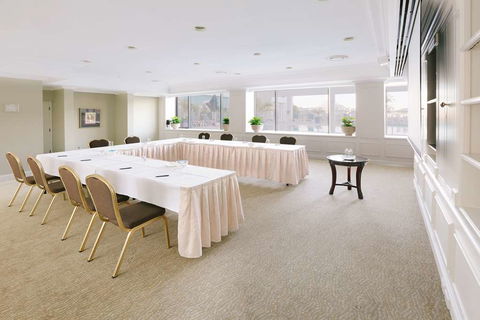 The Stamford Plaza Brisbane - Tourism Caloundra 8