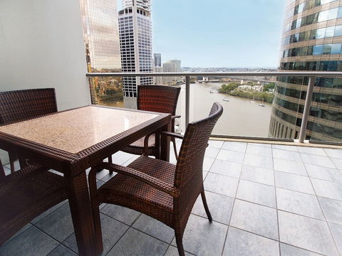 Oaks Felix - Tourism Caloundra 3