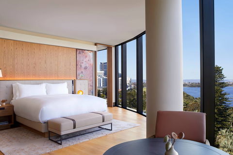 The Ritz-Carlton Perth - Tourism Caloundra 2
