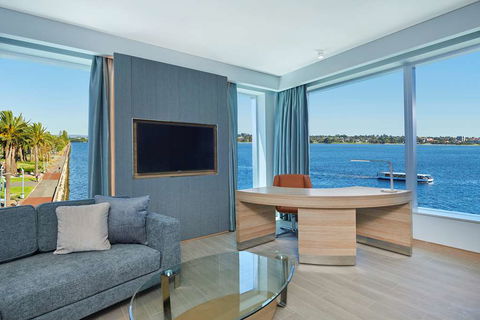 DoubleTree By Hilton Perth Waterfront - Tourism Caloundra 6