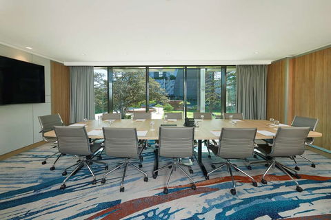DoubleTree By Hilton Perth Waterfront - Tourism Caloundra 11