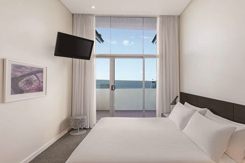 Adina Apartment Hotel Perth - Tourism Caloundra 5