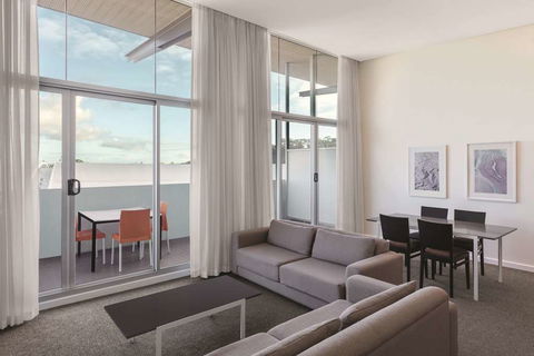 Adina Apartment Hotel Perth - Tourism Caloundra 7