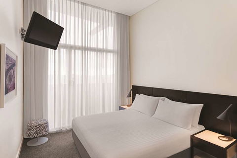 Adina Apartment Hotel Perth - Tourism Caloundra 9