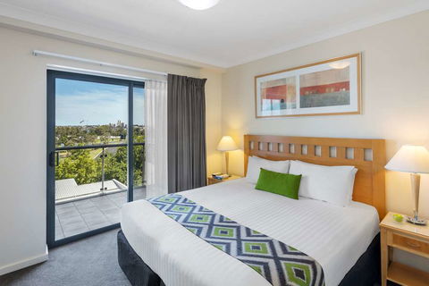 Nesuto Mounts Bay Perth Apartment Hotel - Tourism Caloundra 5