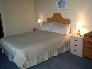 Mountway Holiday Apartments - Tourism Caloundra 2
