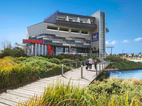 Mercure Melbourne Caroline Springs - Tourism Caloundra 1