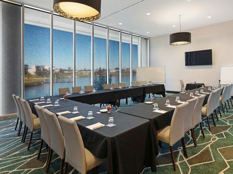 Mercure Melbourne Caroline Springs - Tourism Caloundra 10