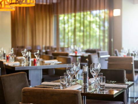 Novotel Canberra - Tourism Caloundra 1
